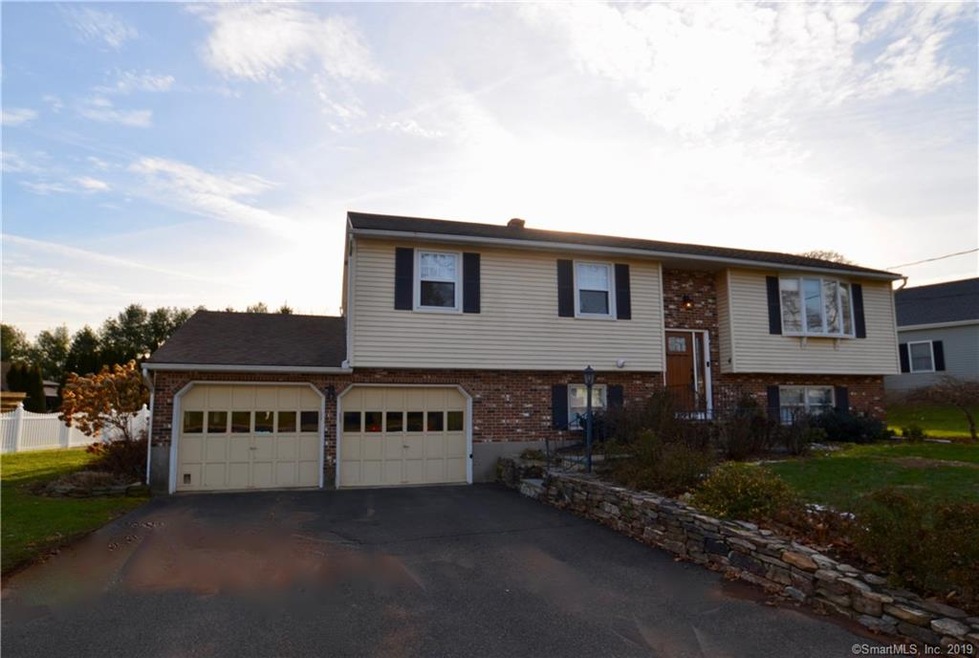 77 Farm Hill Rd, Wallingford, CT 06492 - photo 1