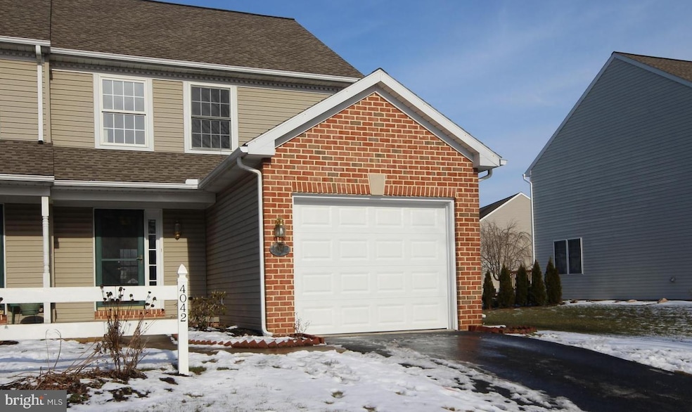 4042 Parkside Ct, Mount Joy, PA 17552 - photo 1