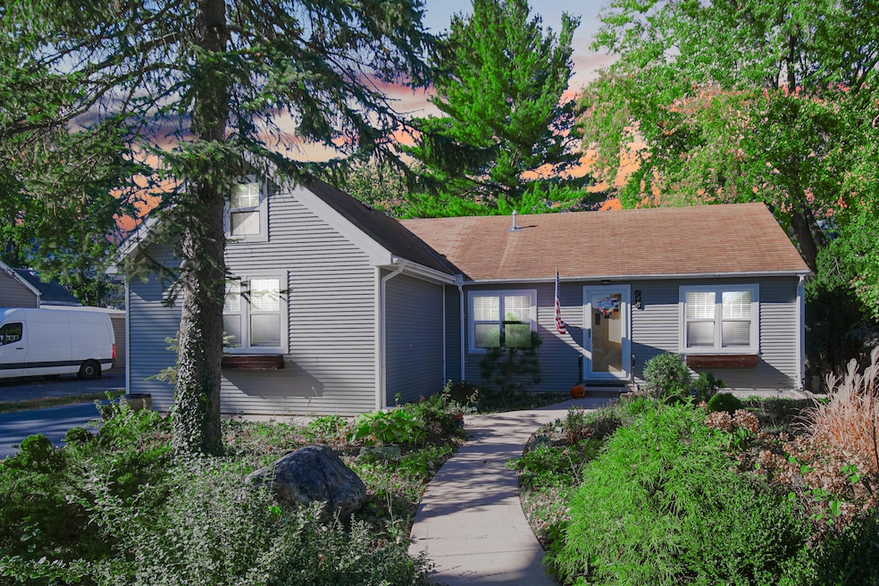 148 Wheeling Ave, Wheeling, IL 60090 - photo 1