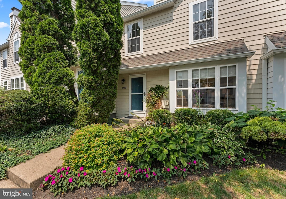 Pending $449,900 • Co-Listing Agent