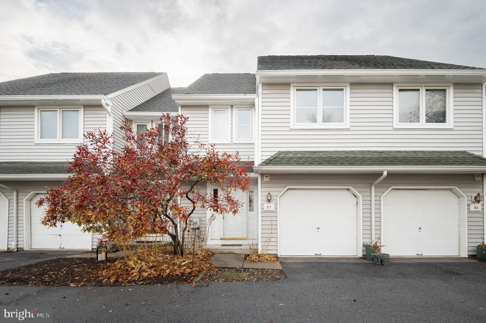 95 W Thomas Ct unit 95, Kennett Square, PA 19348 - photo 1