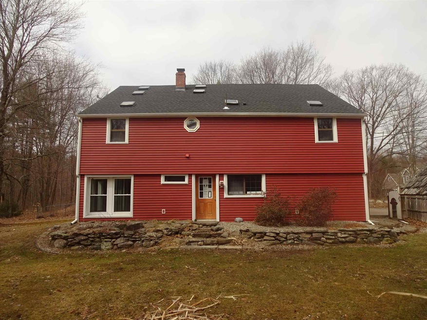 473 Pattee Hill Rd, Goffstown, NH 03045 - photo 1