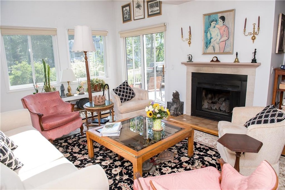 24 Quarry Dock Rd unit 24, Branford, CT 06405 - photo 1