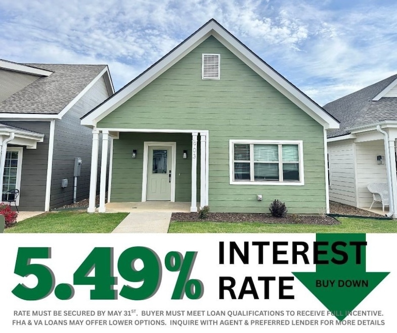 This stunning home in Hawthorne Heights offers an