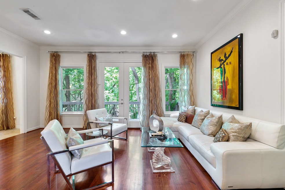 1034 Bayou Island Dr, Houston, TX 77063 - photo 1