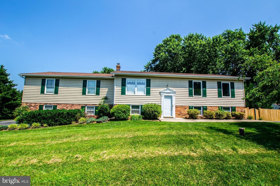 6597 Streamwood Ct, Sykesville, MD 21784 - photo 1