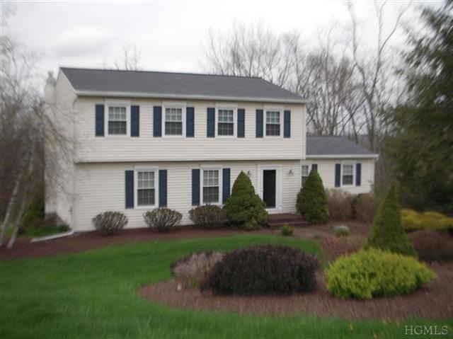 9 Aspen Rd, Hopewell Junction, NY 12533 - photo 1