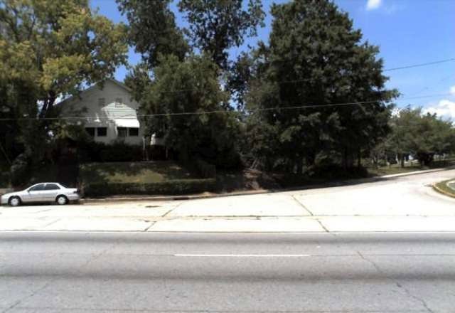 1107 Riverside Dr, Macon, GA 31201 - photo 1