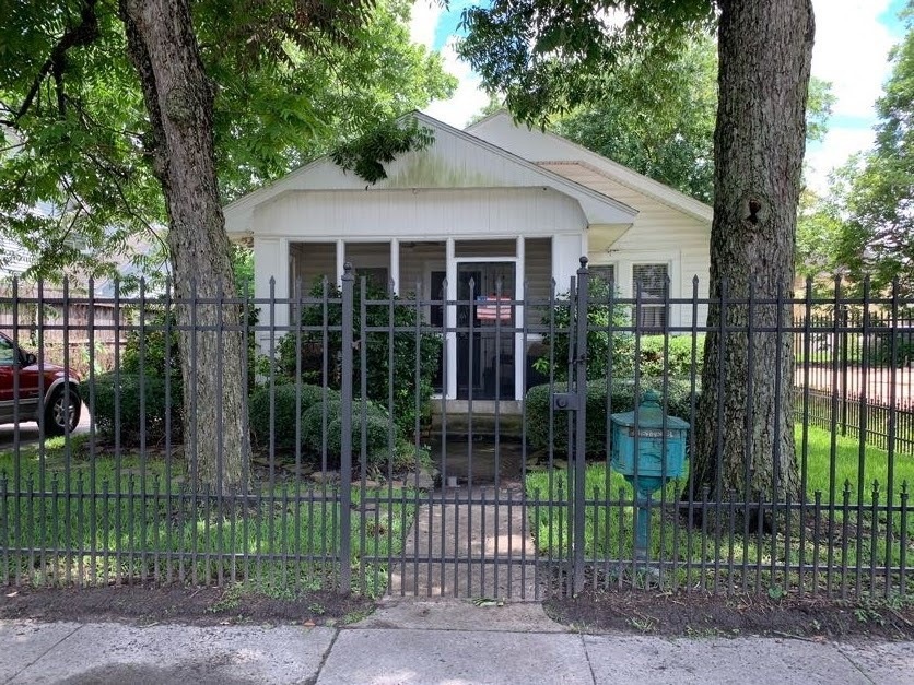 730 E 10th St unit 732 B, Houston, TX 77008 - photo 1