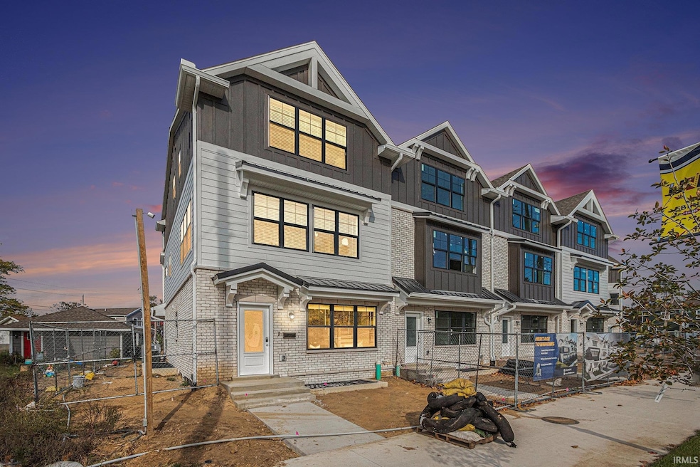 749 S Bend Ave, South Bend, IN 46617 - photo 1