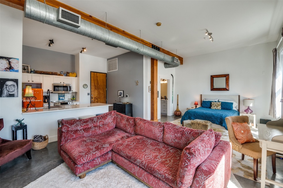 Live Oaks Loft unit 322, Dallas, TX 75204 - photo 1