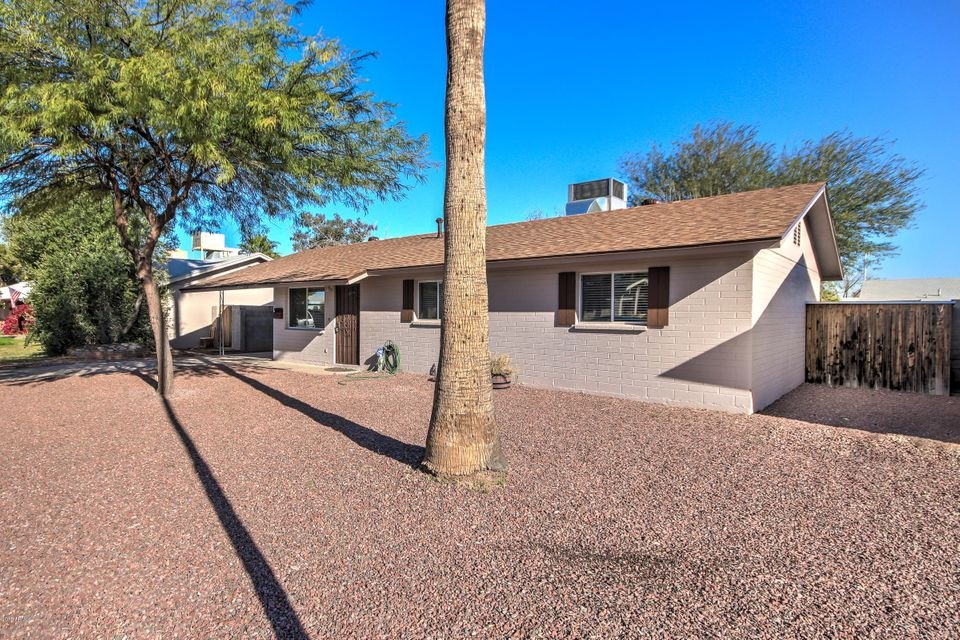 1638 W Inverness Dr-1