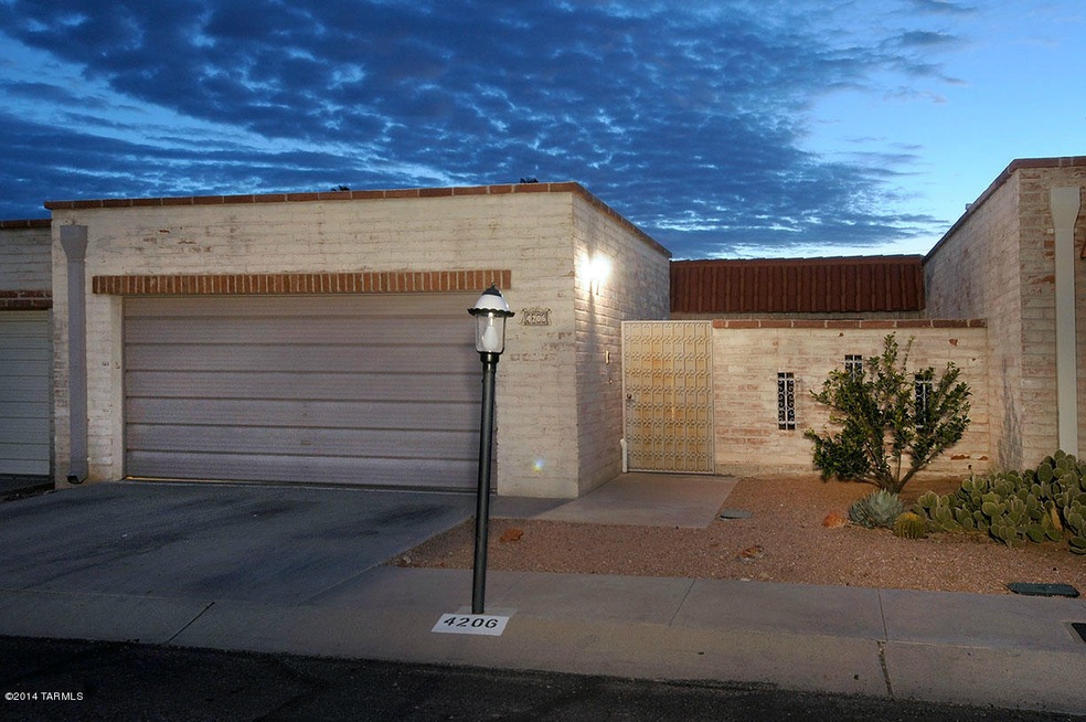 LIMBERLOST TOWNHOMES!