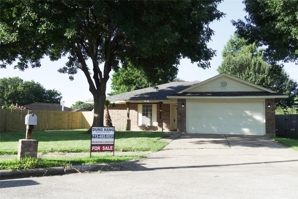 9406 Tree Bridge St, Houston, TX 77075 - photo 1