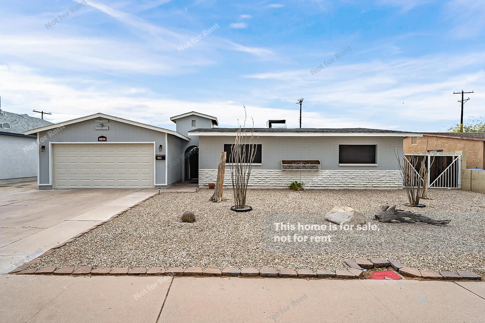 8013 W Pinchot Ave, Phoenix, AZ 85033 - photo 1