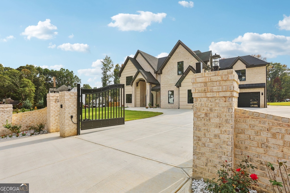 1090 Larosa Dr, Lawrenceville, GA 30043 - photo 1