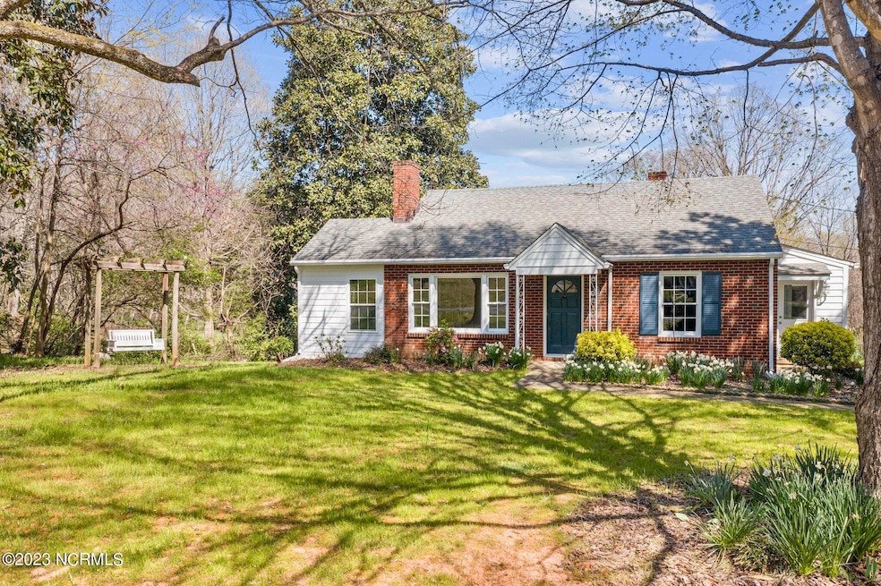 633 Hawthorne Dr, Asheboro, NC 27205 - photo 1