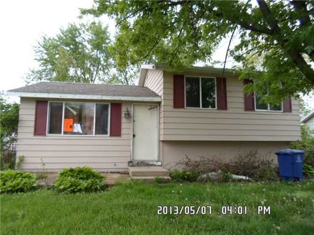 1651 Rivermont Rd, Columbus, OH 43223 - photo 1