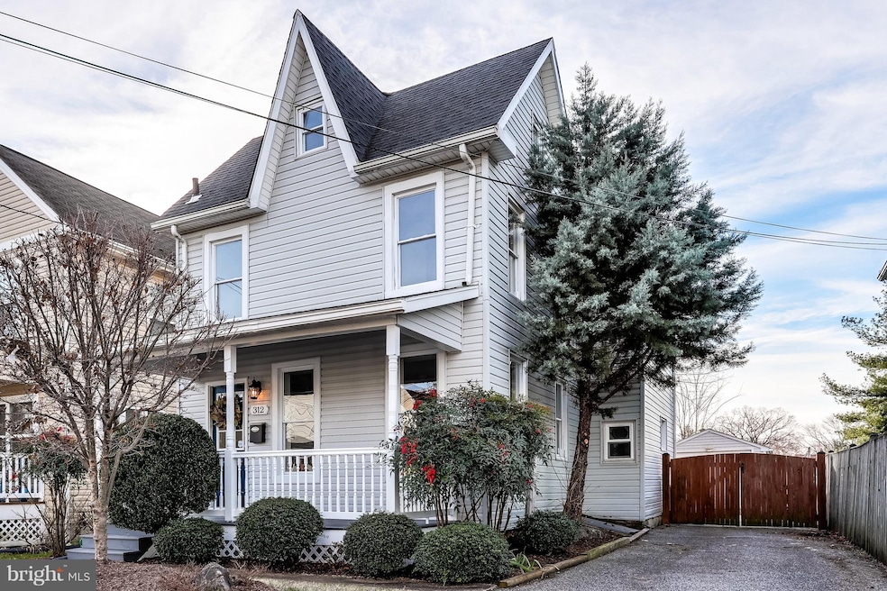 312 Lennox Ave, Towson, MD 21286 - photo 1