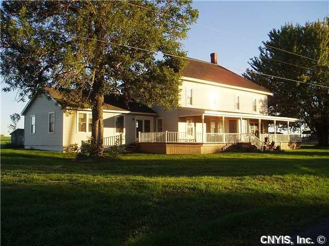 Exterior Front. Spacious house with 3 bedrooms and