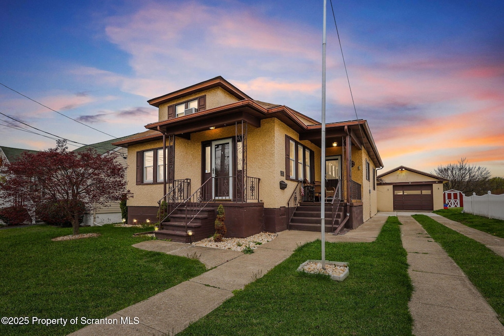 Pending $279,900 • Co-Listing Agent