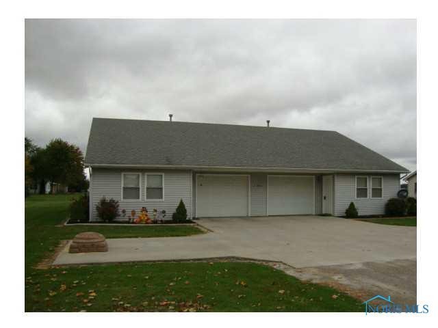 725 E Jackson St, West Unity, OH 43570 - photo 1