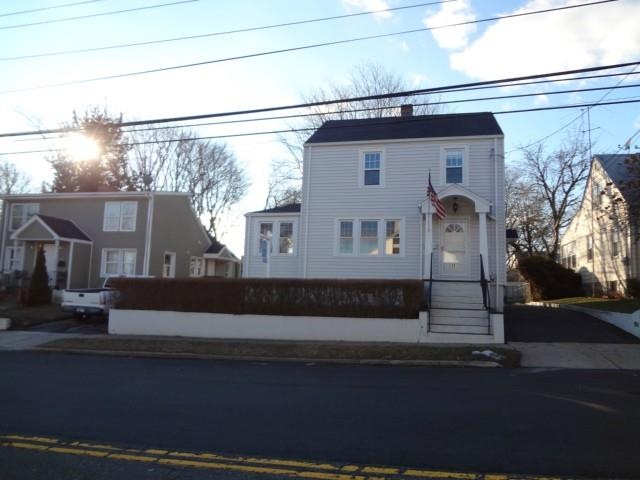 995 Sylvan Ave, Bridge Port, CT 06606 - photo 1