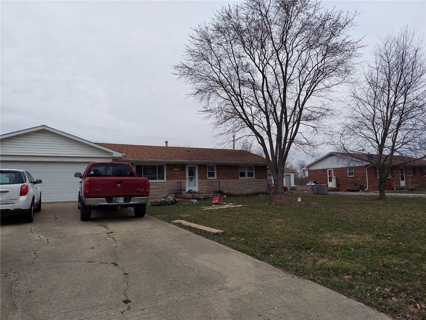 872 W 1085 N, Fountaintown, IN 46130 - photo 1