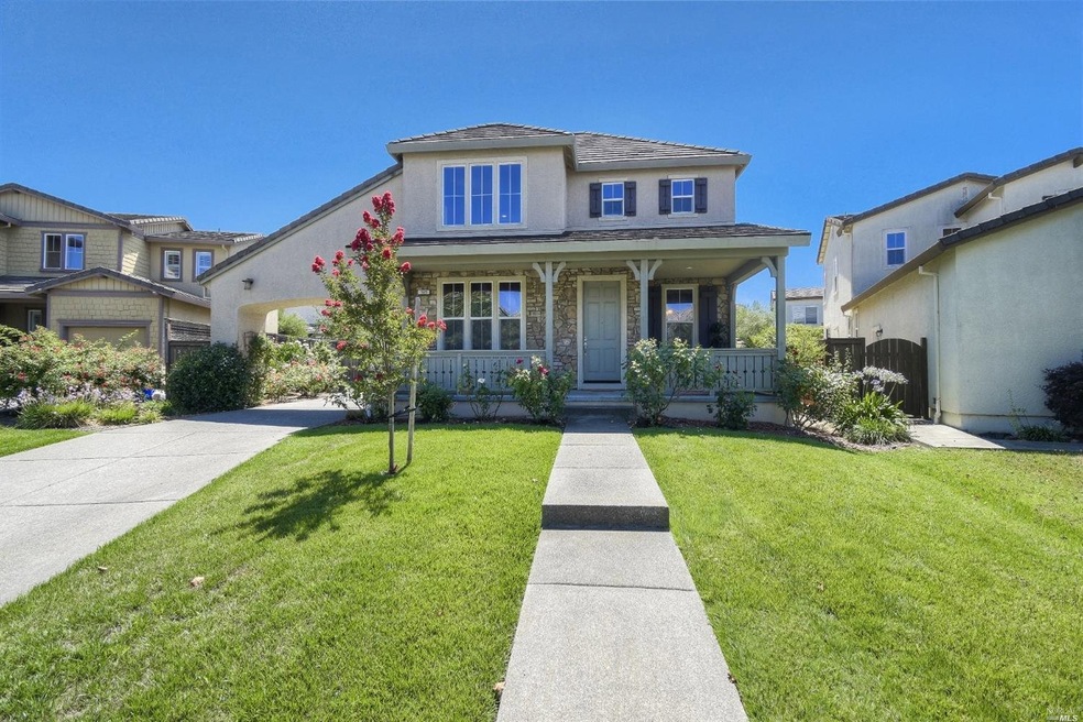 Welcome to Vintana! The extra-long driveway can ac
