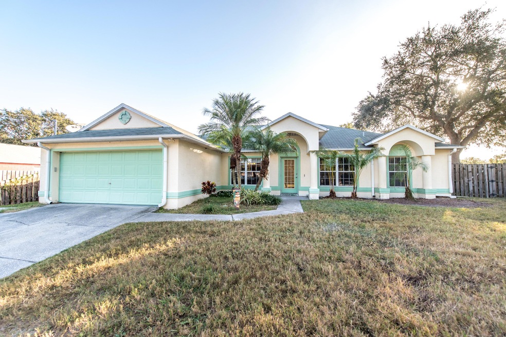 7291CarillonAve-0033