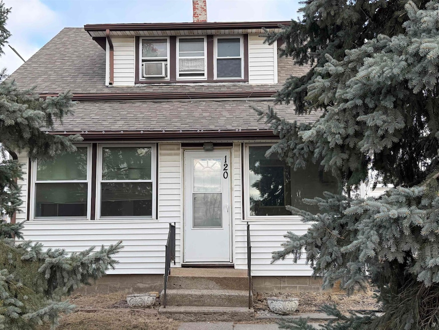 120 W 4th St, Pilger, NE 68768 - photo 1