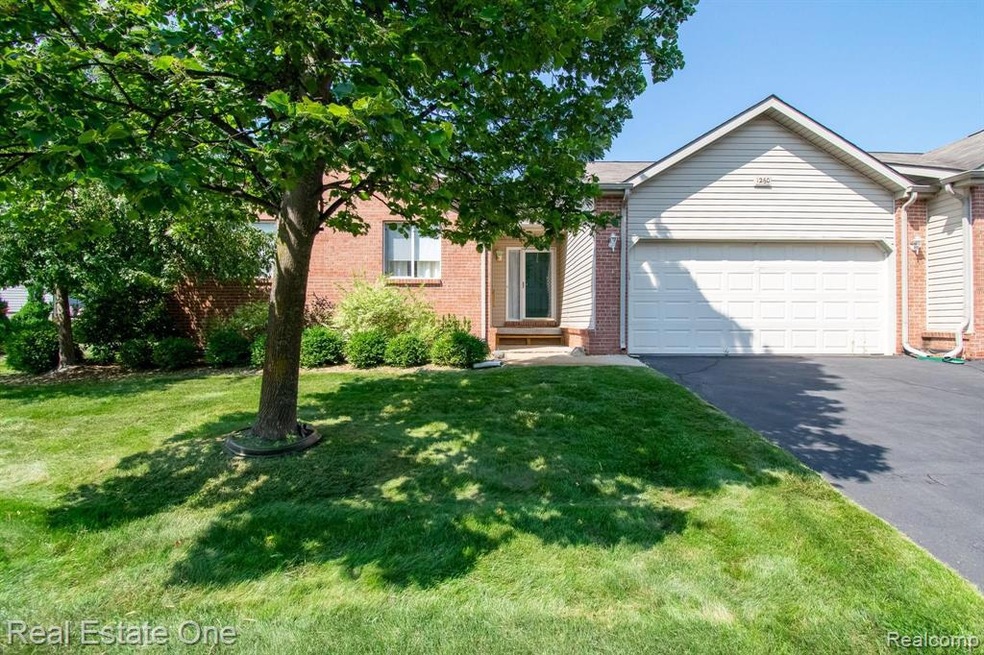 1260 Crystal Pointe Circle.jpg