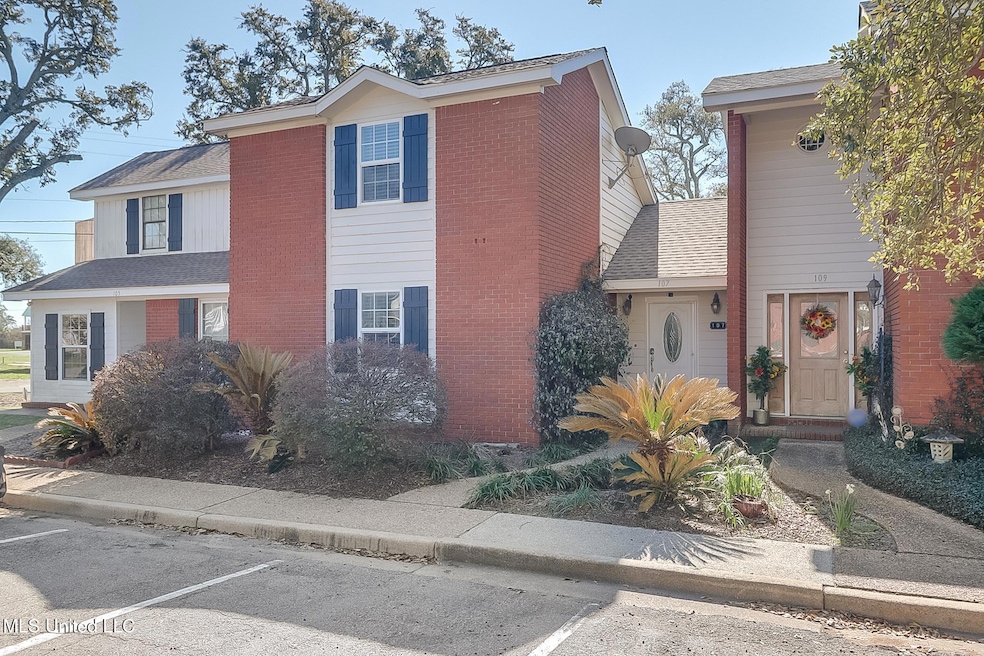 Sold • Co-Listing Agent