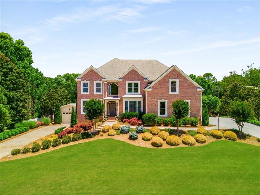 Gorgeous custom build, on almost 1 acre lot with l