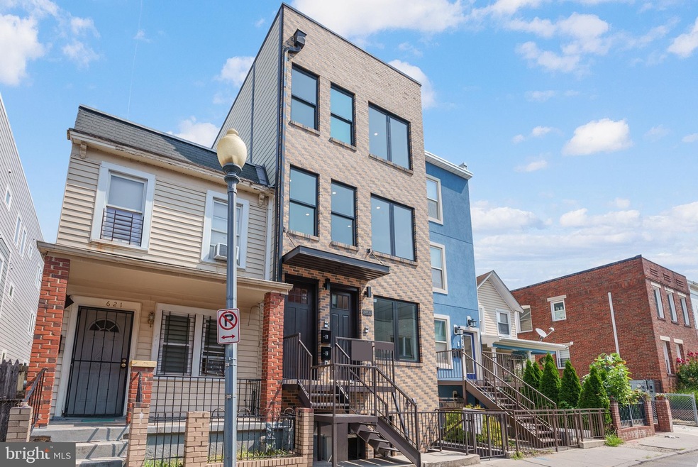 619 Newton Place NW unit 1, Washington, DC 20010 - photo 1