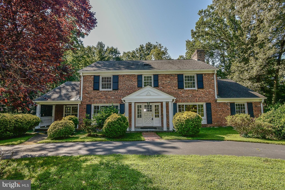 8903 Southwick St, Fairfax, VA 22031 - photo 1