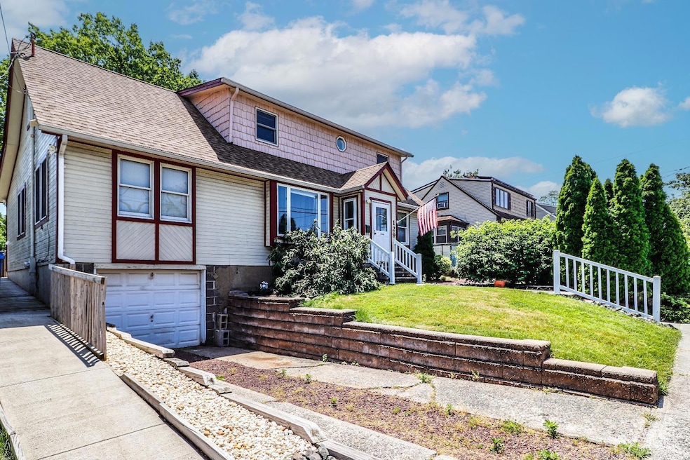 129 Lawrence St, Fords, NJ 08863 - photo 1