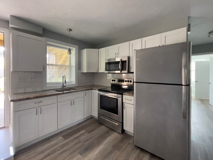 12 1/2 Maple St unit 2, Taunton, MA 02780 - photo 1