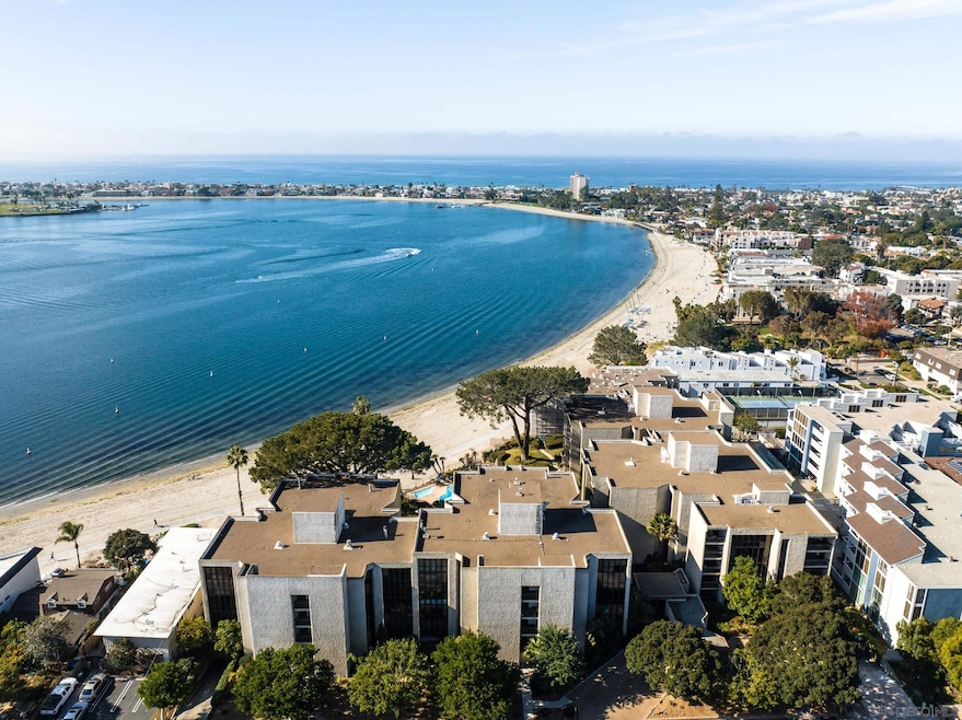 Sold $1,600,000 • Co-Listing Agent