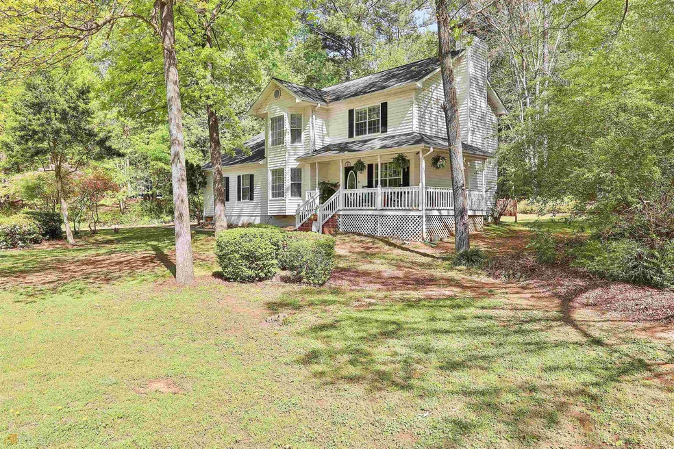 322 Strathmore Dr, Sharpsburg, GA 30277 - photo 1