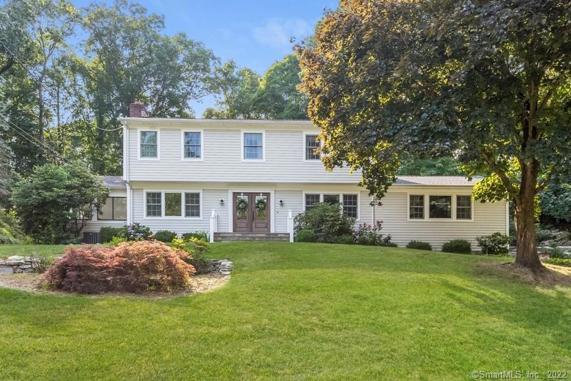 309 Dundee Rd, Stamford, CT 06903 - photo 1