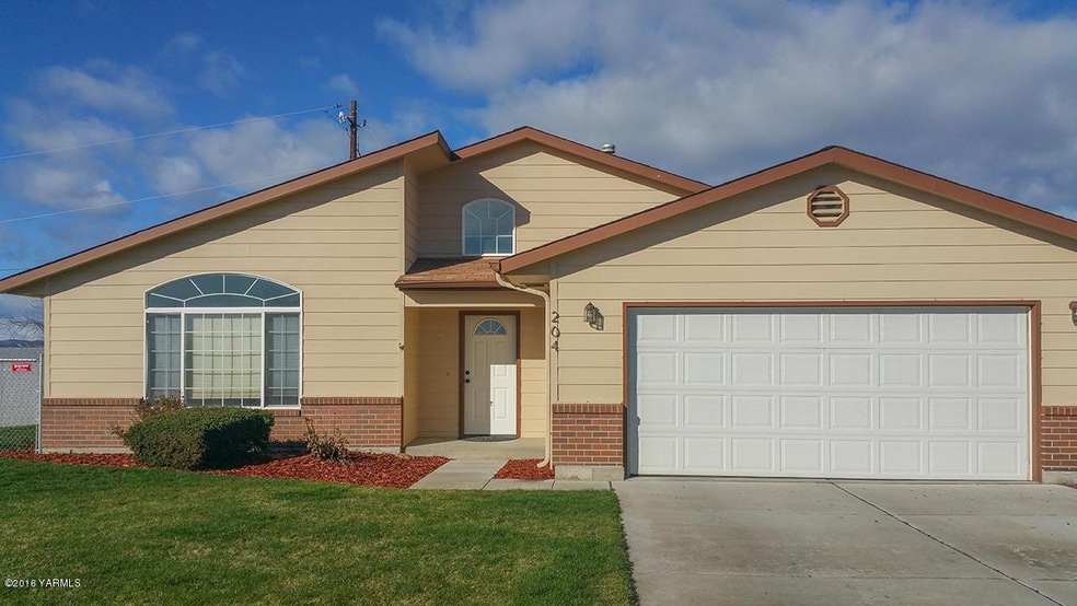 204 Joyce Place - Yakima