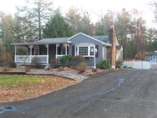 42 Division St, Easthampton, MA 01027 - photo 1