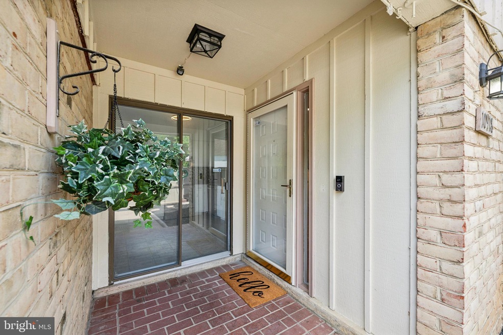 10918 Trotting Ridge Way, Columbia, MD 21044 - photo 1