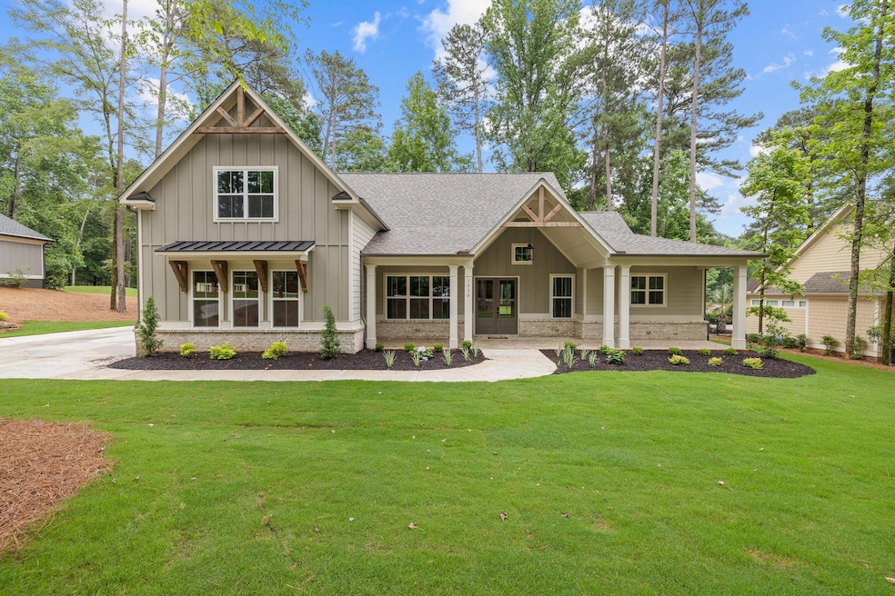 Sold $907,250