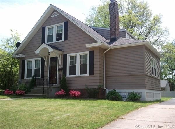 Picture-perfect 4-5 bedroom charmer in popular Mor