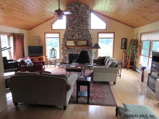 123 Willowbrook Rd, Hudson, NY 12534 - photo 1