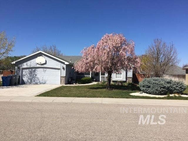 924 W Edwards Ave, Nampa, ID 83686 - photo 1