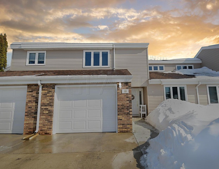 18 Vail Cir, Grand Forks, ND 58201 - photo 1