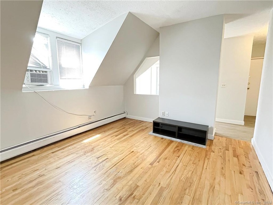 94 Howe St unit 5, New Haven, CT 06511 - photo 1